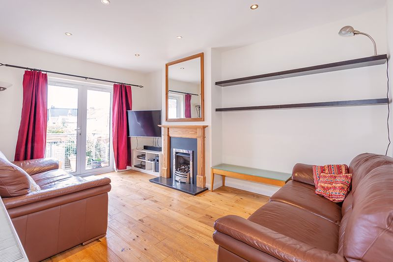 Living Room- click for photo gallery